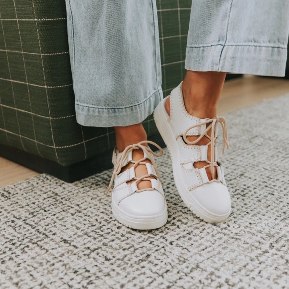 NWOT Women's Free People Thirty Love
Platform Slingback Sneaker